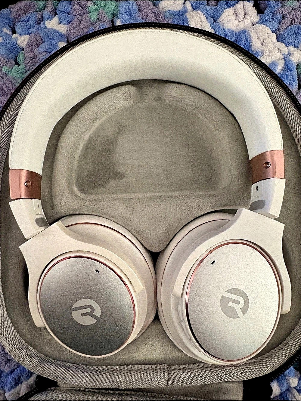 Raycon The Everyday Headphones Over-Ear Headphones in White & Pink Like New